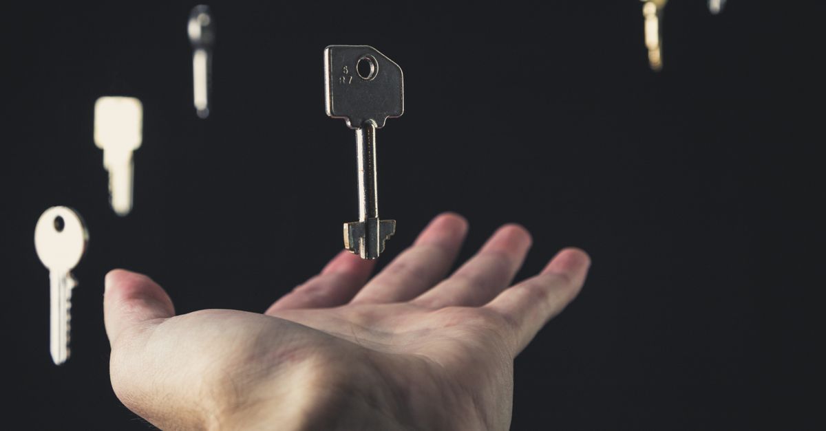 How Much Should a Locksmith Cost Per Hour? What's Fair in Palmetto — Coastal Pro Locksmiths